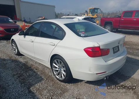 2012 BMW 328I z USA, uszkodzony, nr VIN WBA3A5G55CNP15577